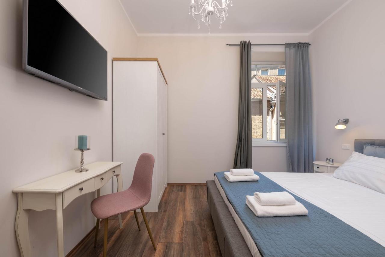 Dante Paradiso Apartma *